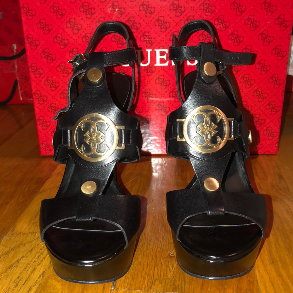 Guess ondraz high heel NWOT